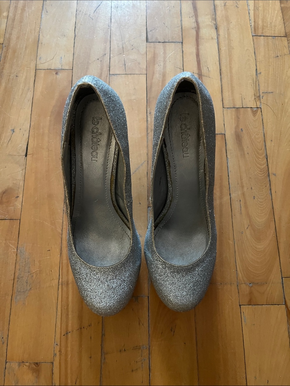 le chateau Silver Glitter Round-Toe Heels